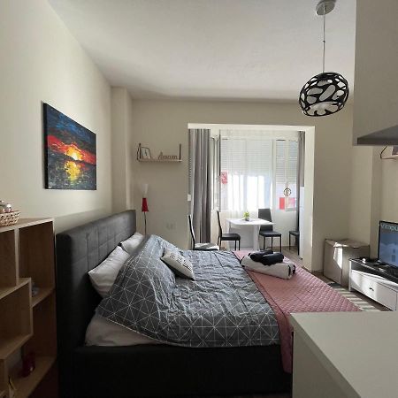 Lovely One Bedroom Studio In Тирана Экстерьер фото